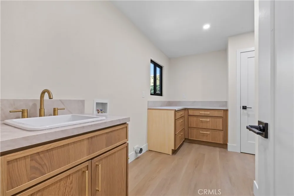 6313 Canterwood La Verne, CA 91750