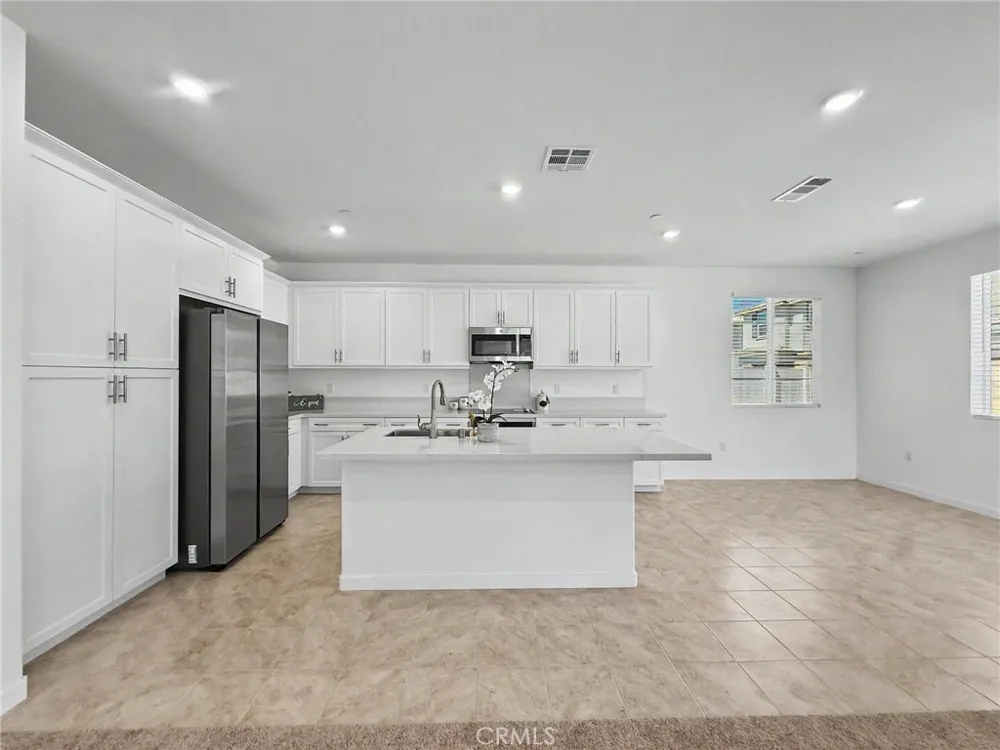 1366 Thunderbolt Lane Rialto, CA 92376