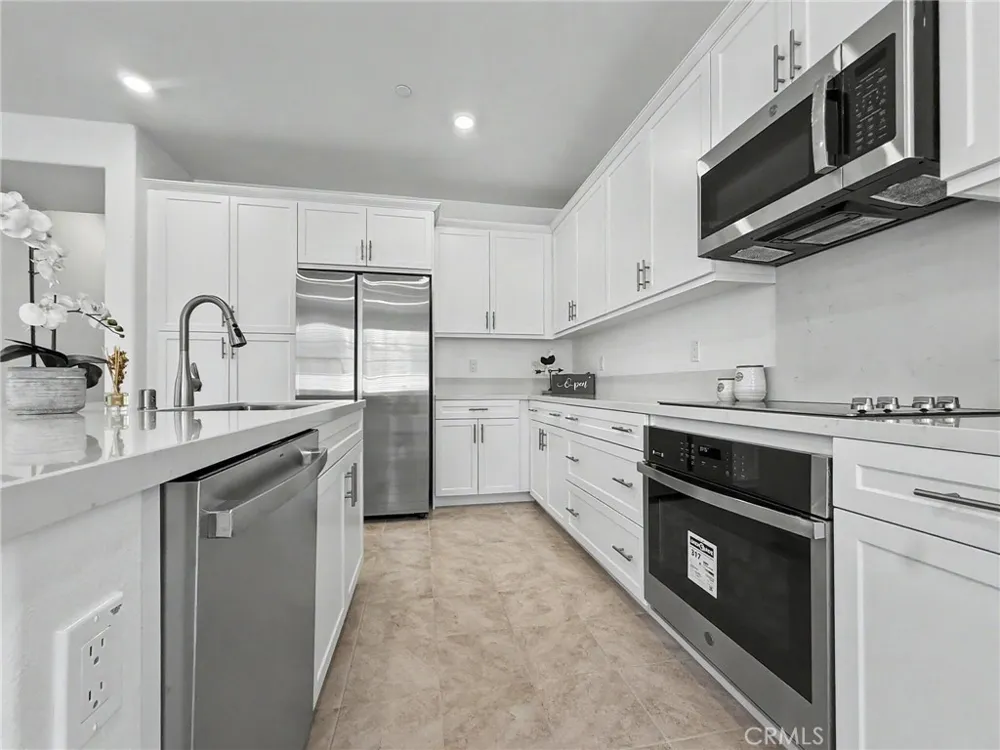 1366 Thunderbolt Lane Rialto, CA 92376
