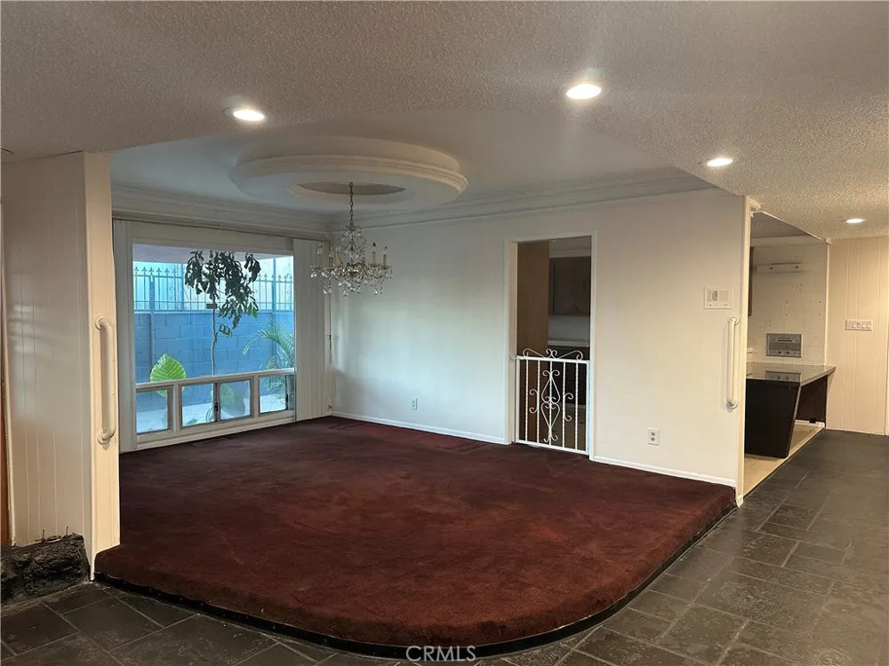 3241 Santa Ana Huntington Park, CA 90255