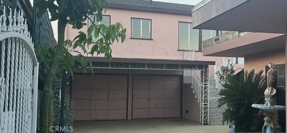 3241 Santa Ana Huntington Park, CA 90255