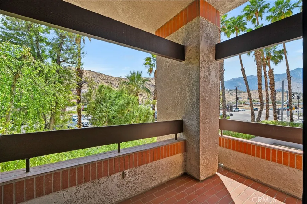 2601 S Broadmoor Palm Springs, CA 92264