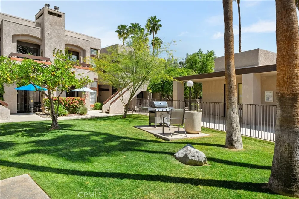 2601 S Broadmoor Palm Springs, CA 92264