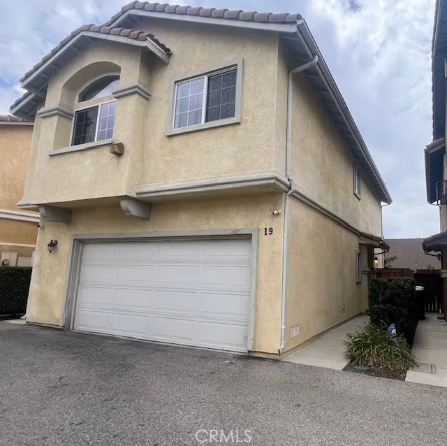 13280 Dronfield Avenue #19 Sylmar, CA 91342