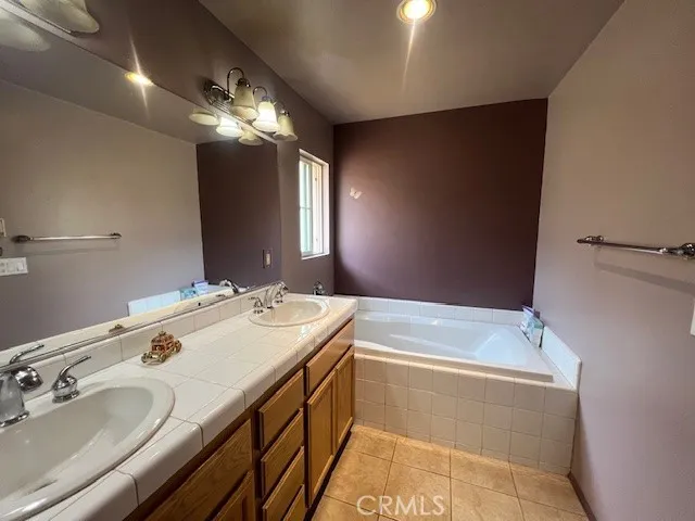 13280 Dronfield Avenue #19 Sylmar, CA 91342