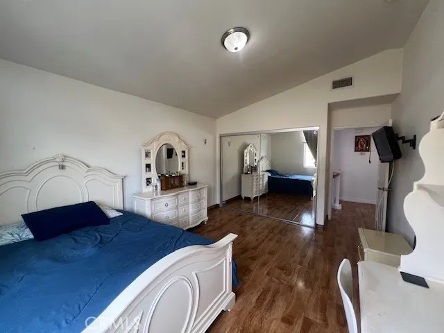 13280 Dronfield Avenue #19 Sylmar, CA 91342
