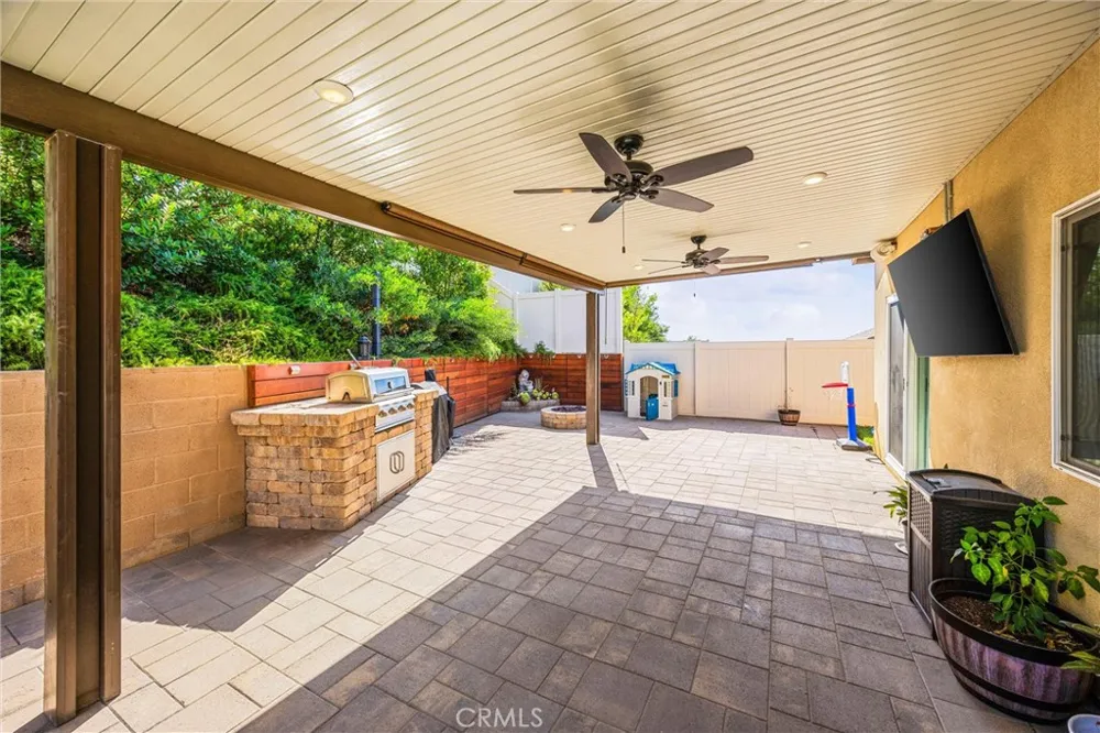 229 Country Club Calimesa, CA 92320