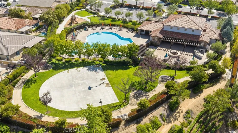 229 Country Club Calimesa, CA 92320
