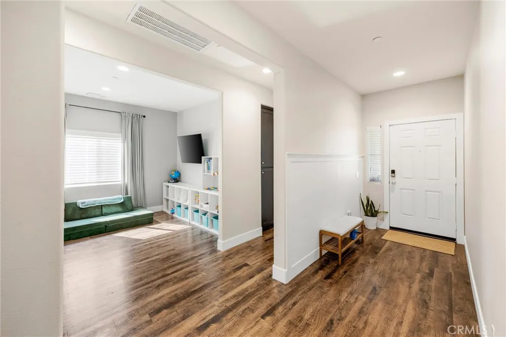 229 Country Club Calimesa, CA 92320