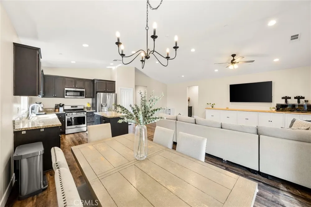 229 Country Club Calimesa, CA 92320