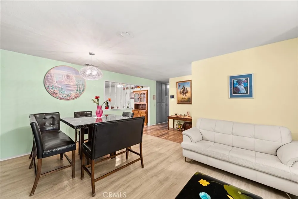 2219 El Toro Hemet, CA 92545