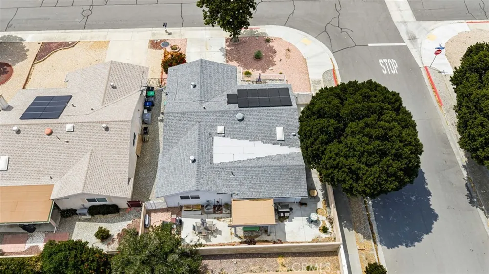 2219 El Toro Hemet, CA 92545
