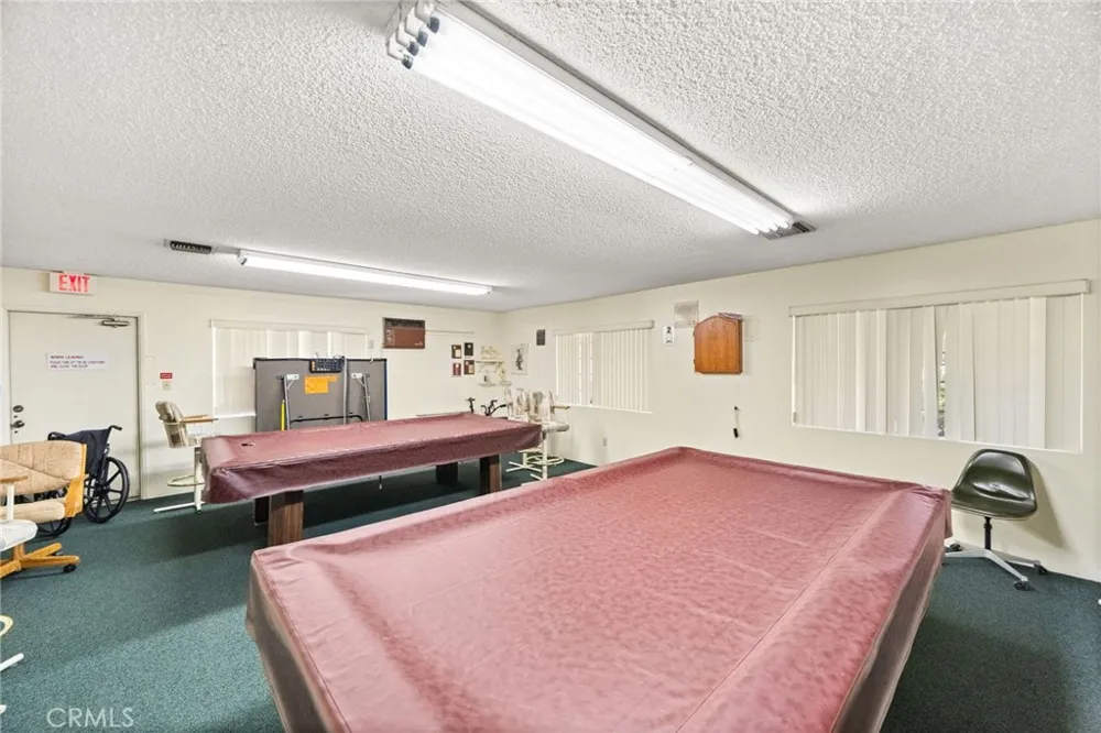 2219 El Toro Hemet, CA 92545