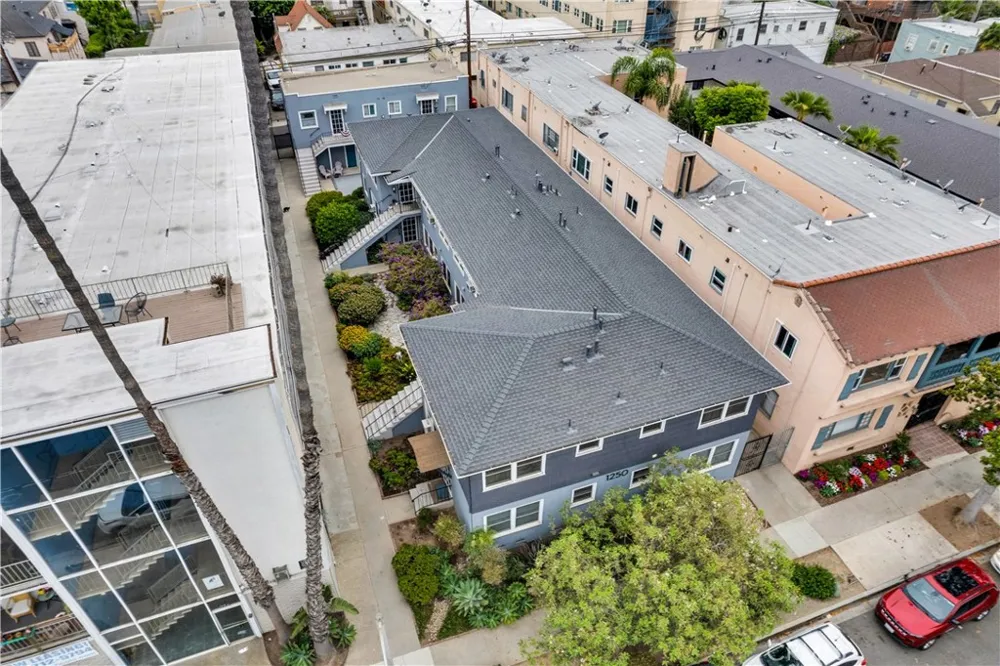 1250 E 1st street #7 Long Beach, CA 90802