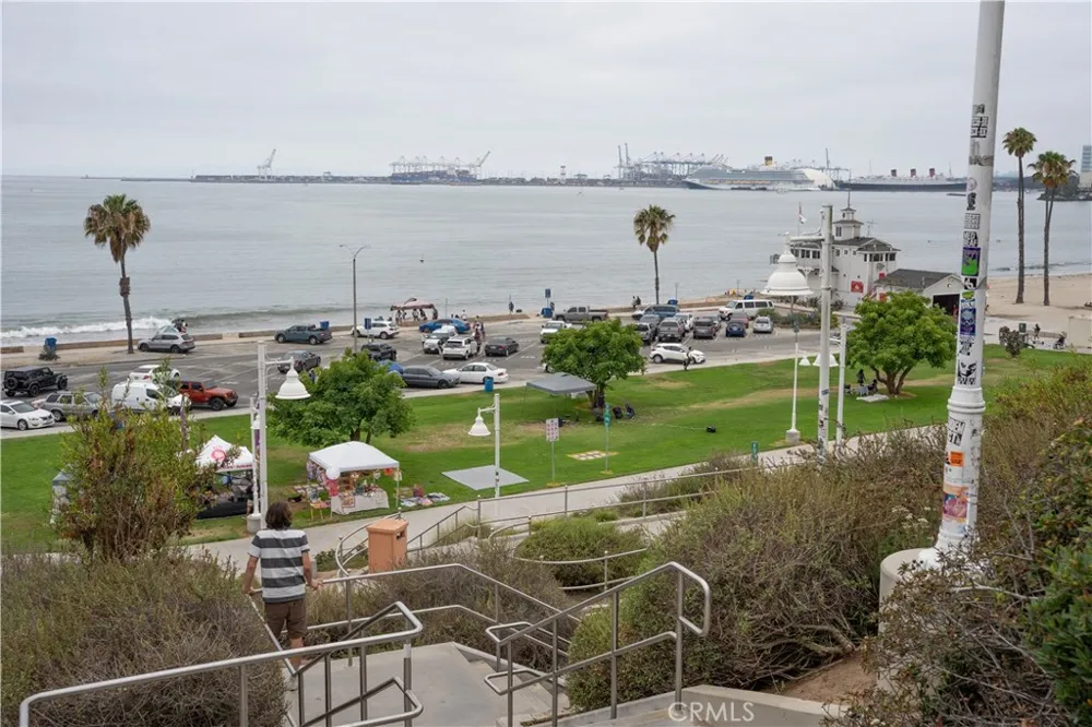 1250 E 1st street #7 Long Beach, CA 90802