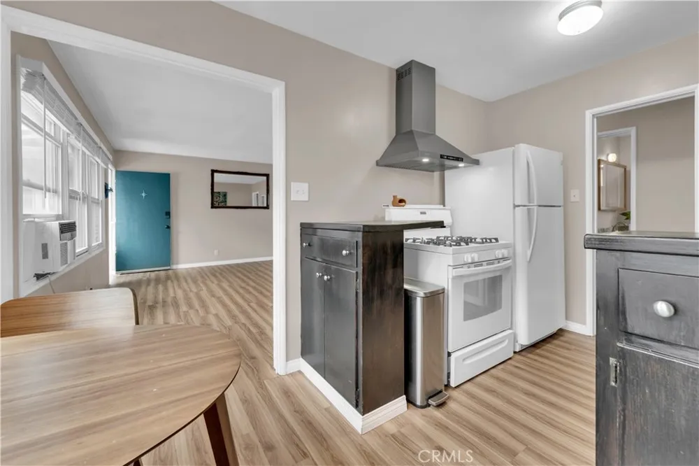 1250 E 1st street #7 Long Beach, CA 90802