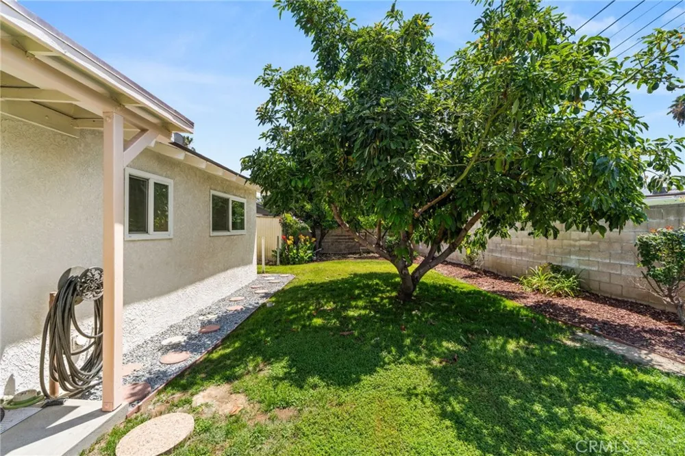 125 Mercer Upland, CA 91786