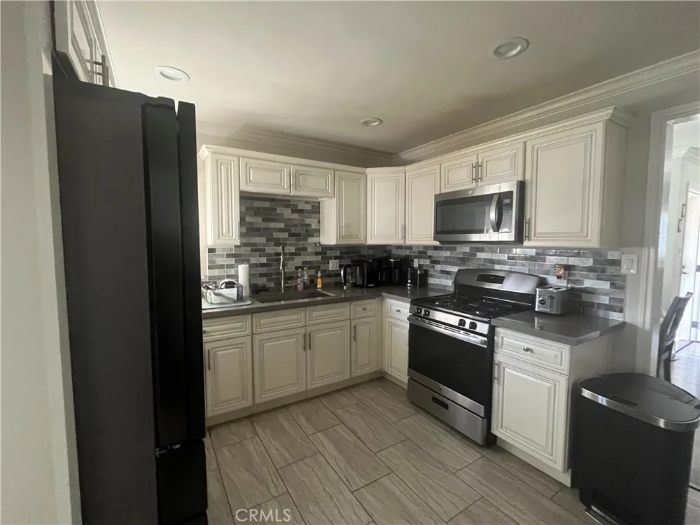 249 W Morgan Rialto, CA 92376