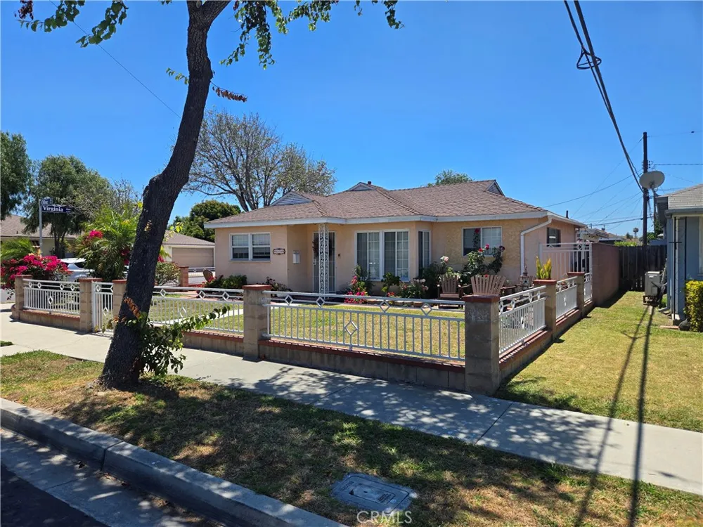9158 Olive Bellflower, CA 90706