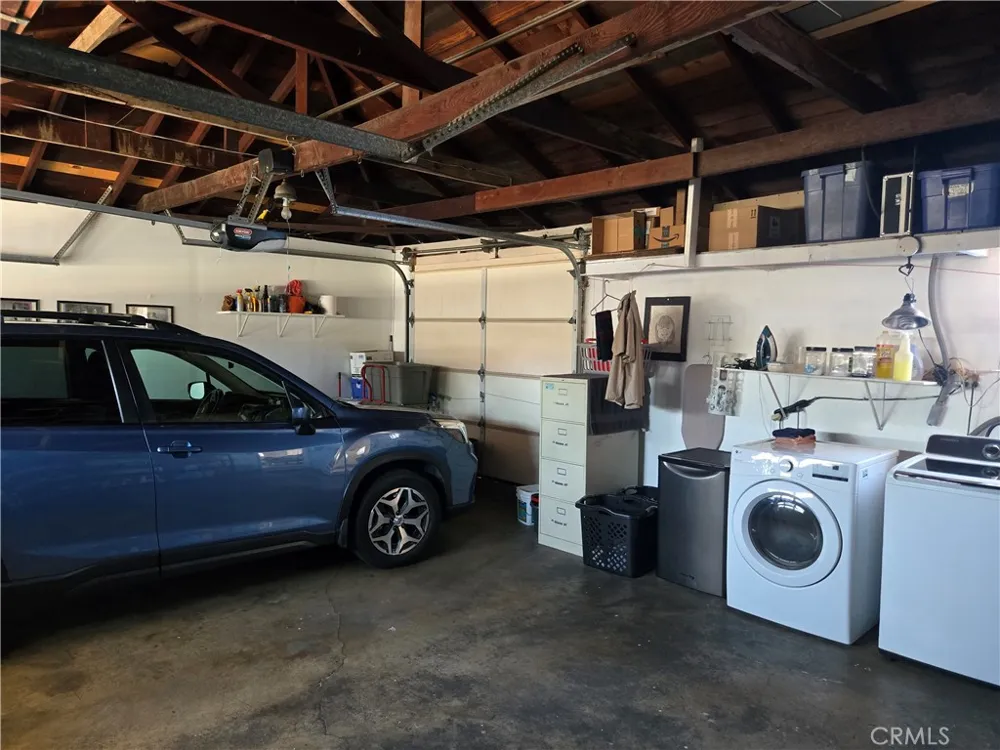9158 Olive Bellflower, CA 90706