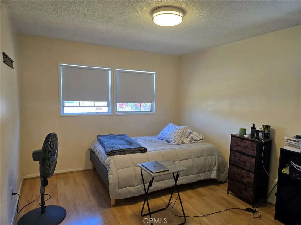 9158 Olive Bellflower, CA 90706