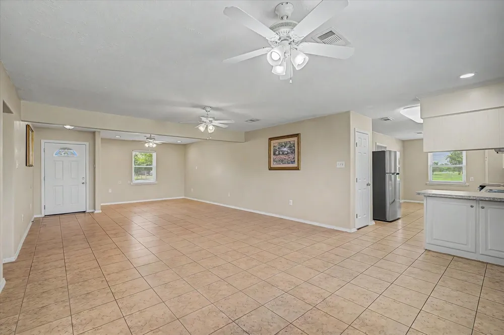 827 Pickney Avenue Port Bolivar, TX 77650