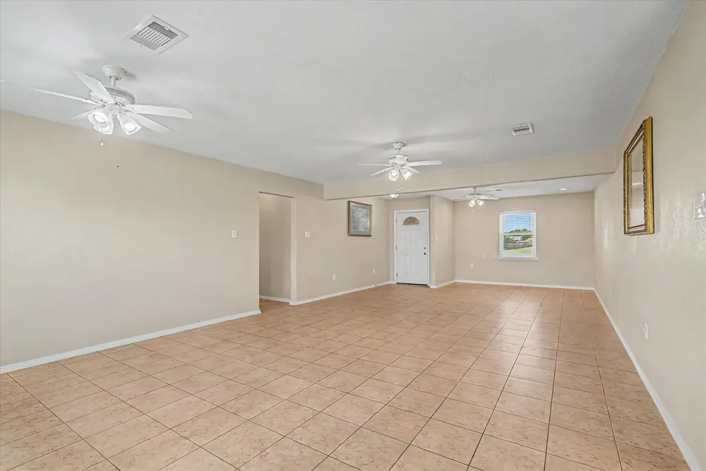 827 Pickney Avenue Port Bolivar, TX 77650