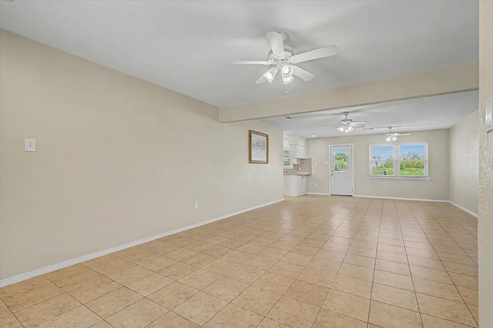 827 Pickney Avenue Port Bolivar, TX 77650