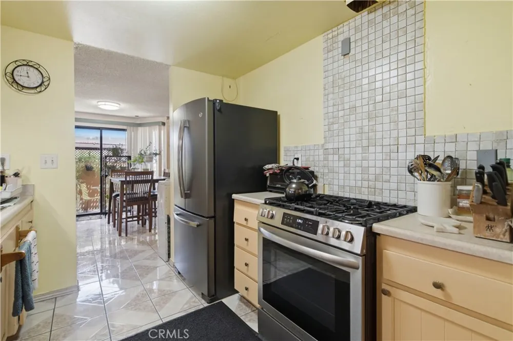 44309 Andale Avenue Lancaster, CA 93535