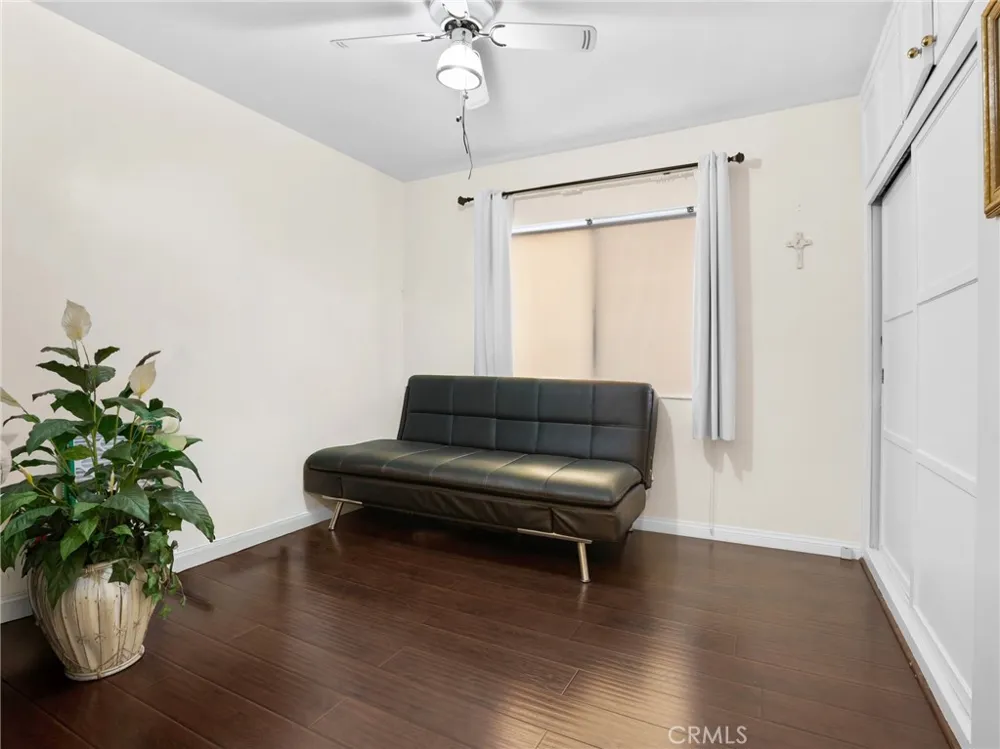 9708 Pomering Downey, CA 90240