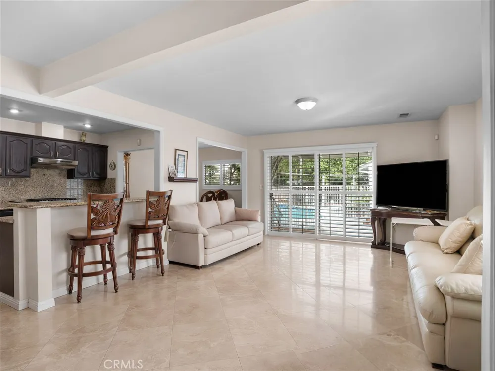 9708 Pomering Downey, CA 90240