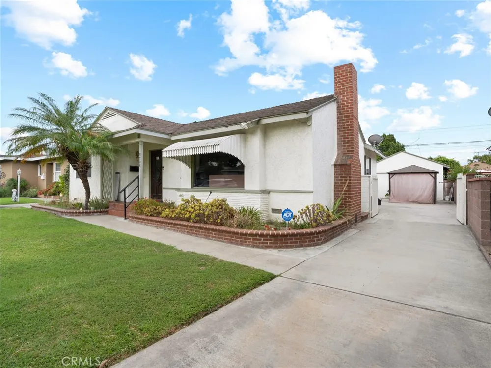 9708 Pomering Downey, CA 90240