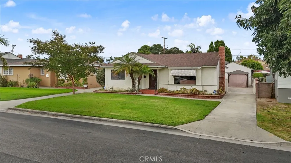 9708 Pomering Downey, CA 90240