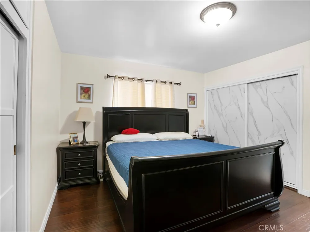 9708 Pomering Downey, CA 90240
