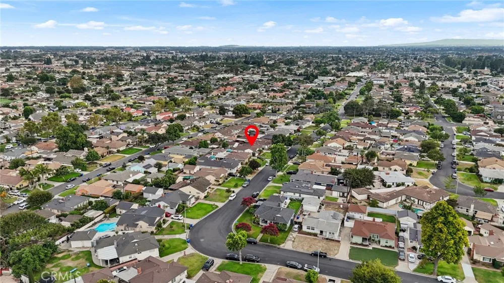 9708 Pomering Downey, CA 90240