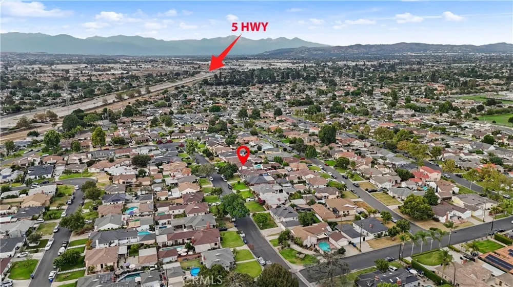 9708 Pomering Downey, CA 90240