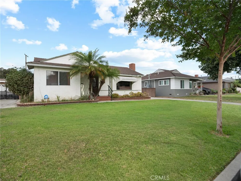 9708 Pomering Downey, CA 90240