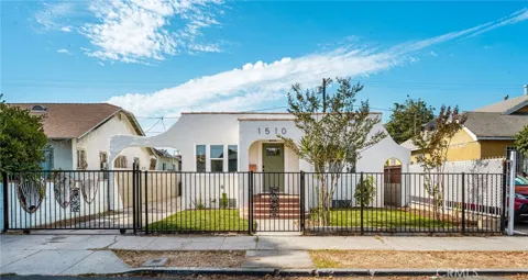 1510 W 65th Place