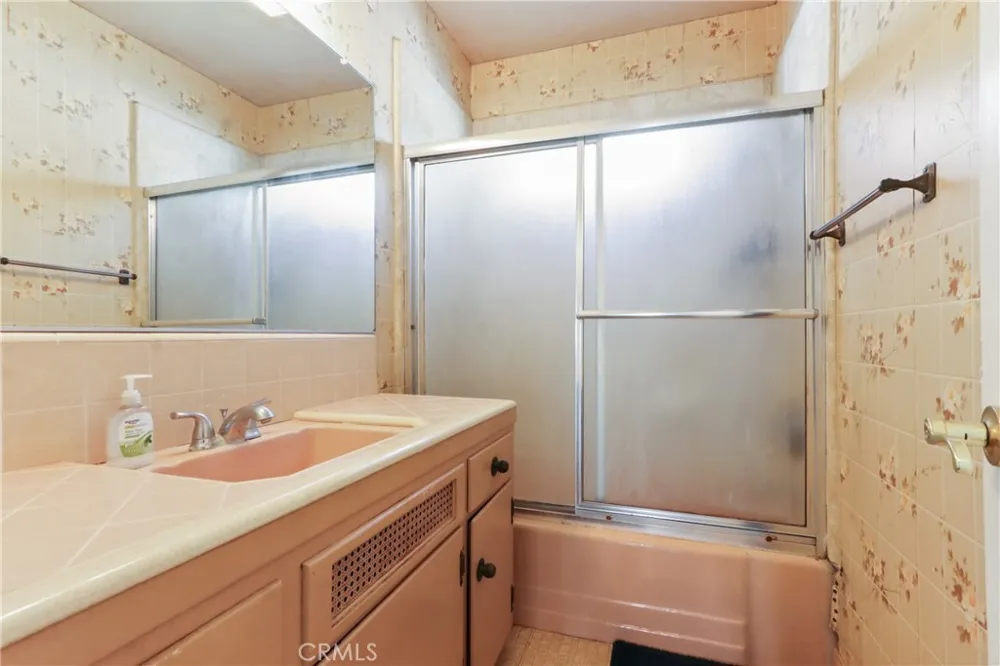 14751 San Esteban Dr La Mirada, CA 90638