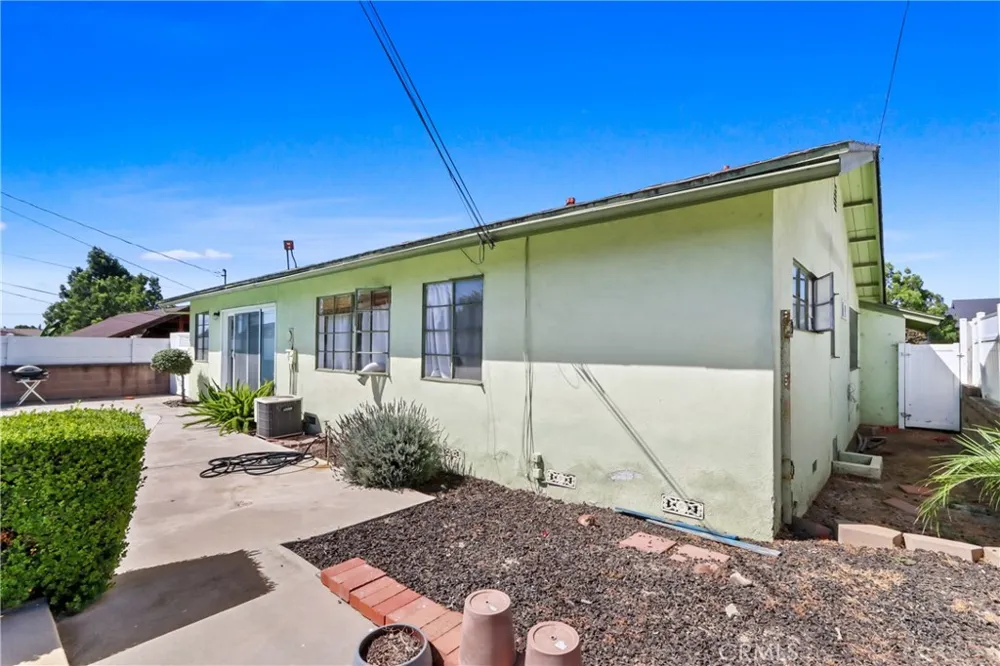 14751 San Esteban Dr La Mirada, CA 90638