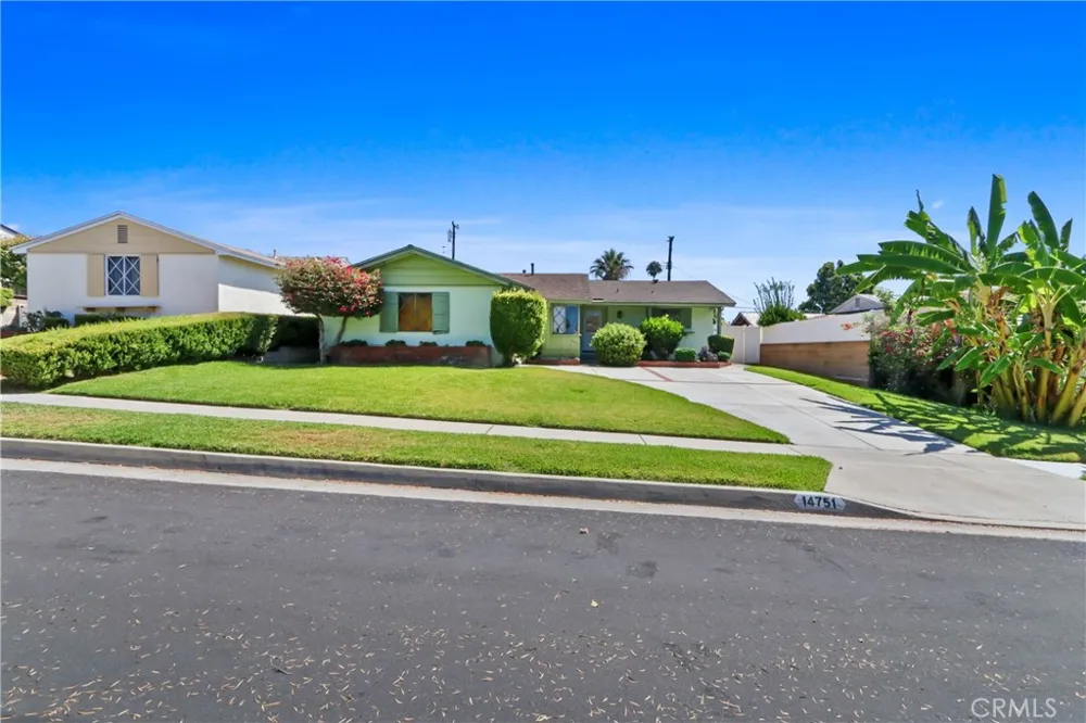 14751 San Esteban Dr La Mirada, CA 90638
