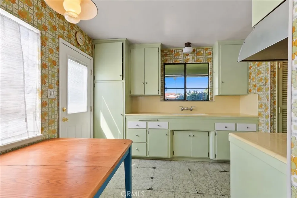 14751 San Esteban Dr La Mirada, CA 90638