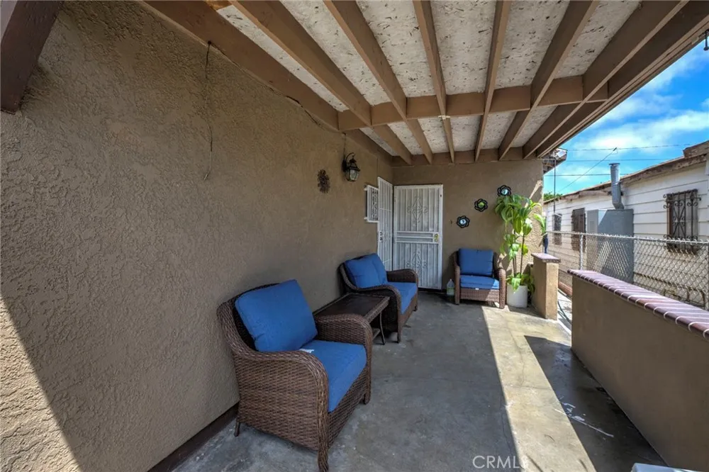 2019 E Shauer Compton, CA 90222