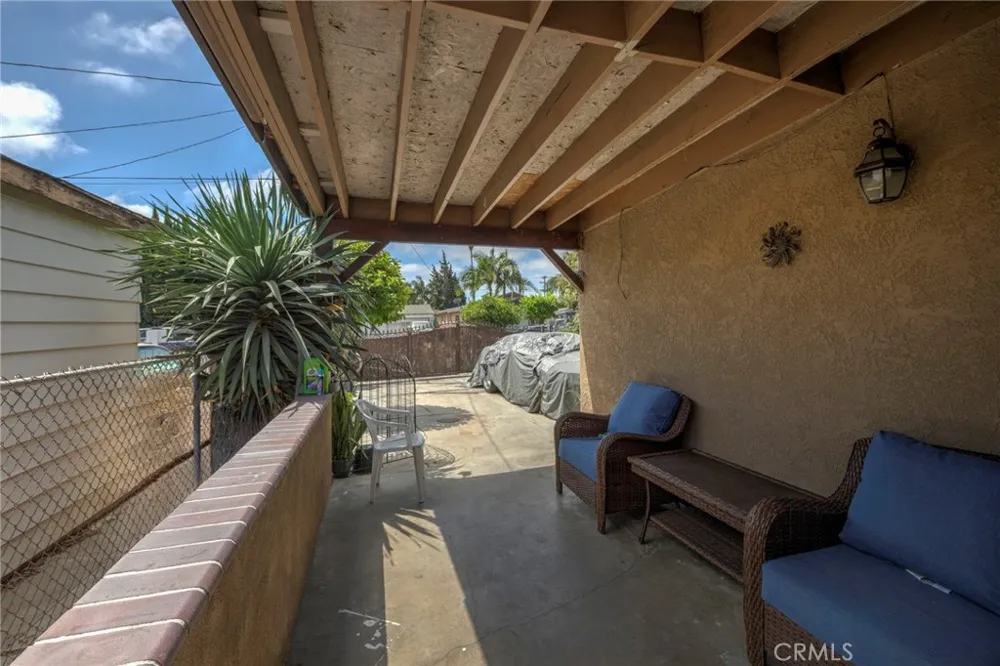 2019 E Shauer Compton, CA 90222