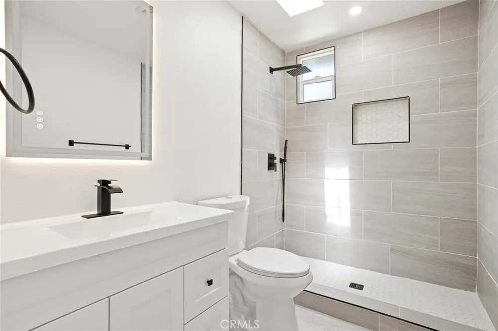 3225 Winter Los Angeles, CA 90063