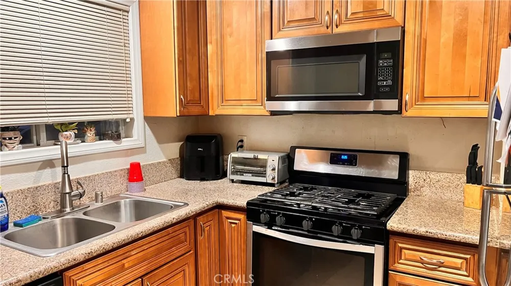 43603 Gingham Avenue Lancaster, CA 93535