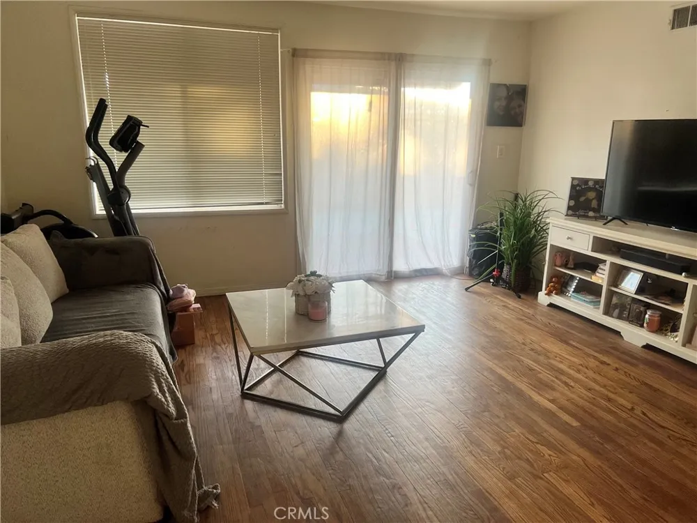 43603 Gingham Avenue Lancaster, CA 93535