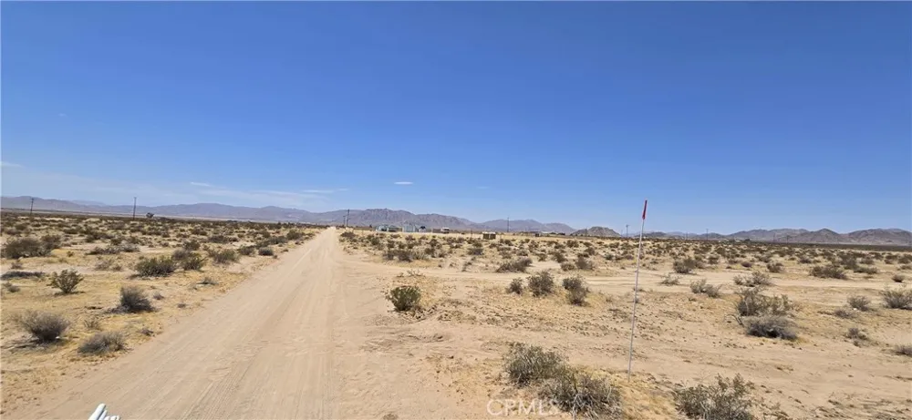 36240 Lantana Street Lucerne Valley, CA 92356