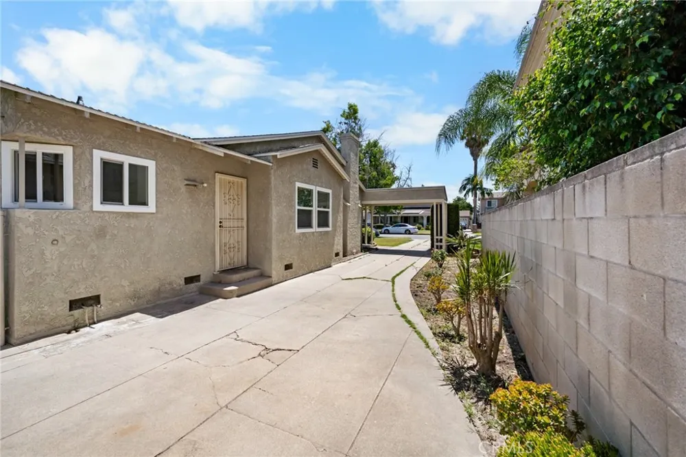 11103 Marbel Avenue Downey, CA 90241