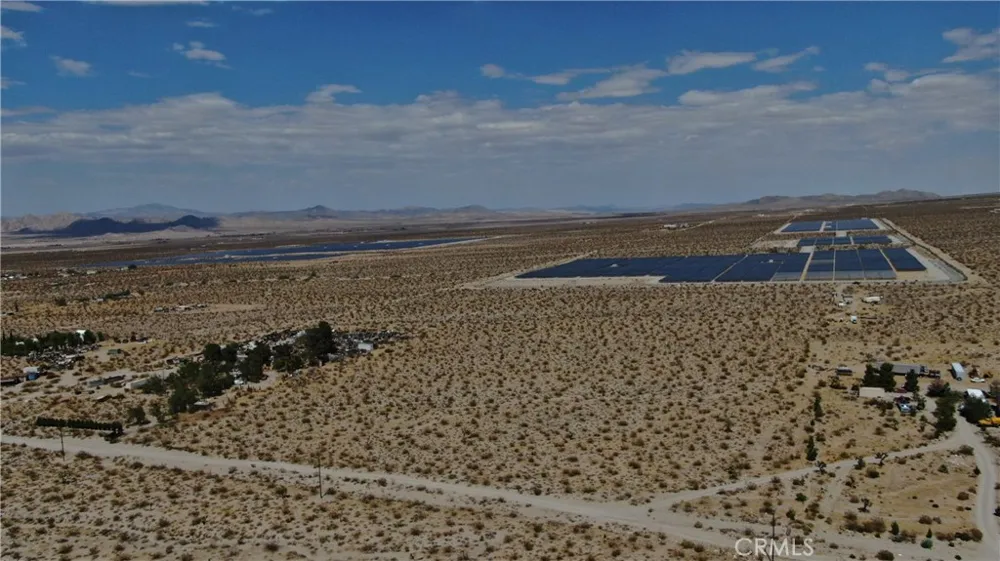 8001 Fairlane Road Lucerne Valley, CA 92356